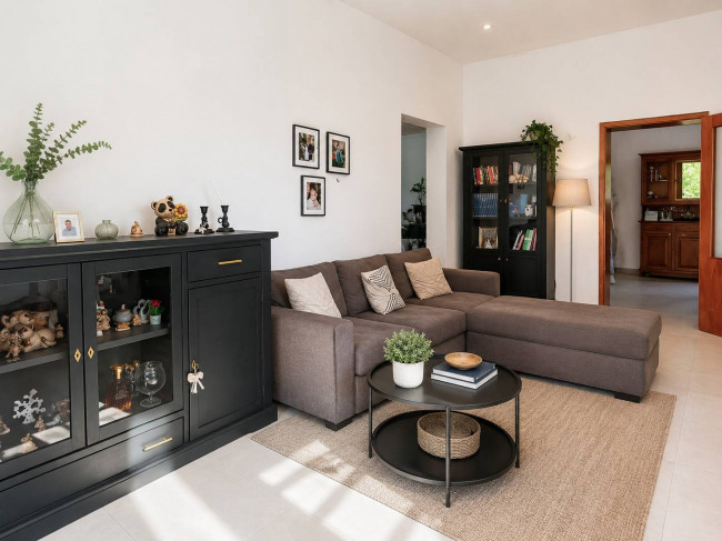  for sale in Oria