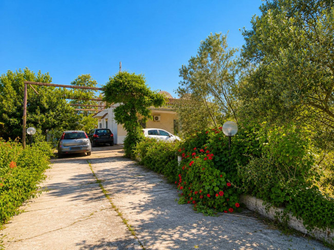  for sale in Oria