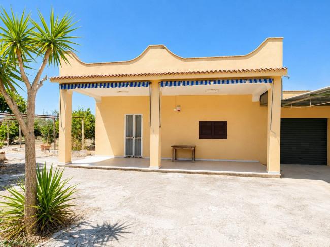 Villa o villino in vendita a Oria