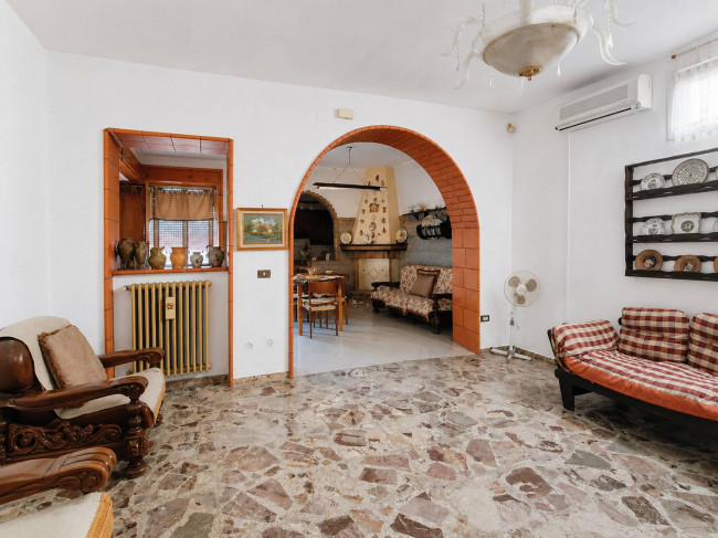 Villa o villino in vendita a Oria