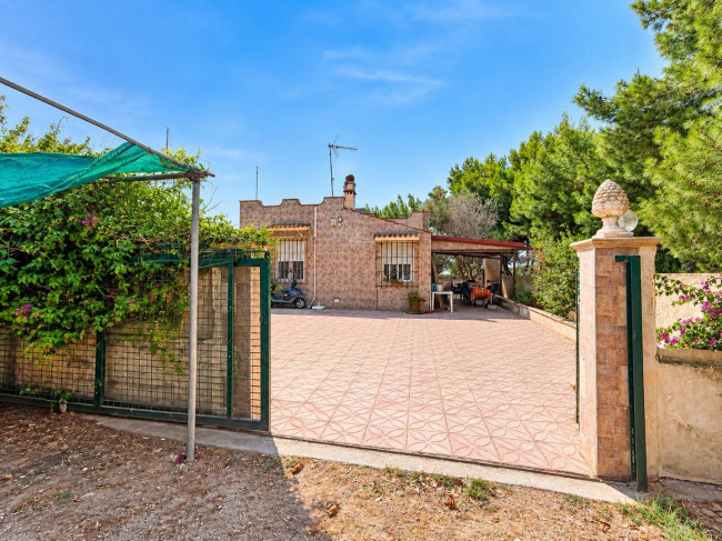 Villa o villino in vendita a Brindisi