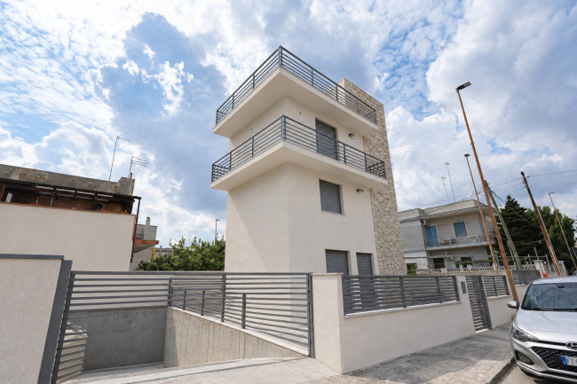 Casa Indipendente in vendita a Brindisi