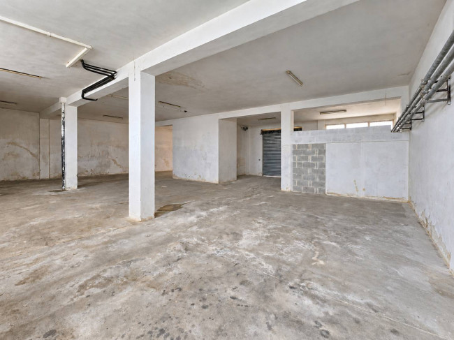Garage/Box in vendita a Mesagne