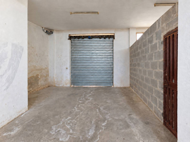 Garage/Box in vendita a Mesagne