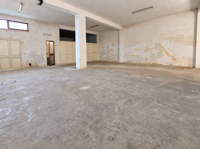 Garage/Box in vendita a Mesagne