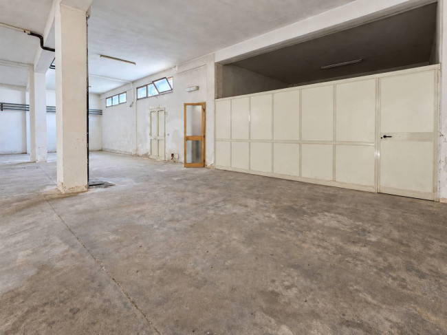 Garage/Box in vendita a Mesagne