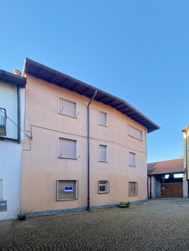 Appartamento in vendita a Bedero Valcuvia