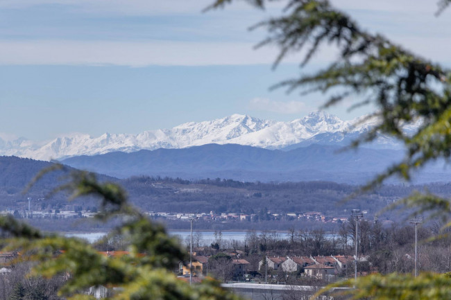 Appartamento in vendita a Casbeno, Varese (VA)