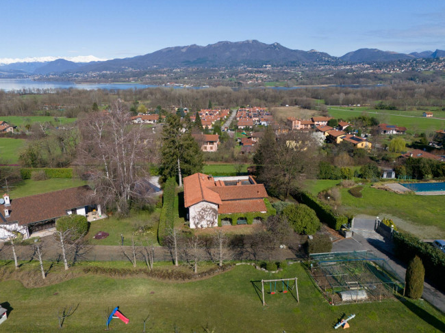 Villa in vendita a Varese