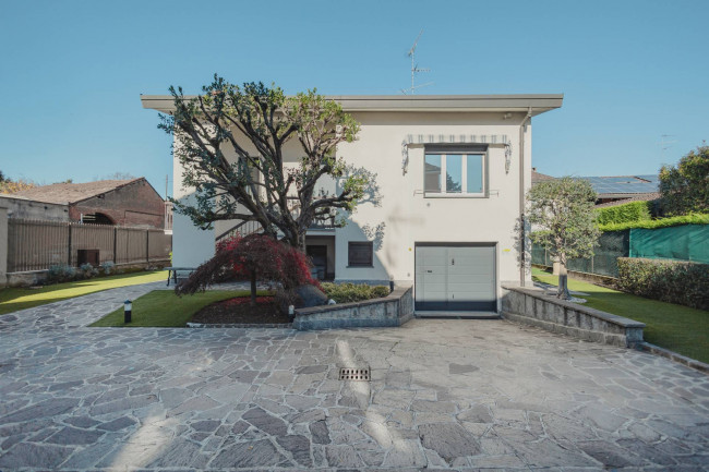 Villa in vendita a Cuggiono