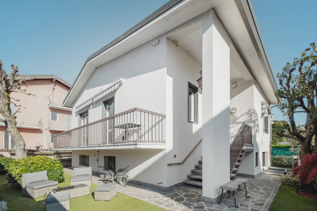 Villa in vendita a Cuggiono