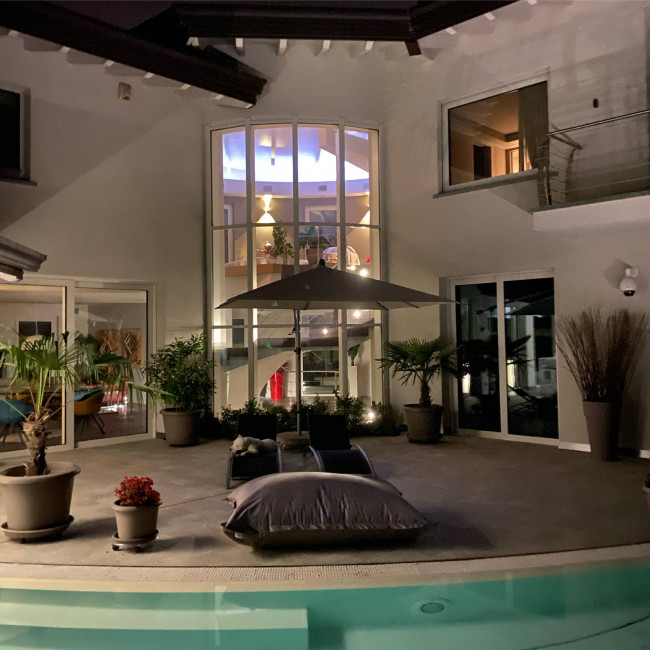 Villa in vendita a Villa Cortese