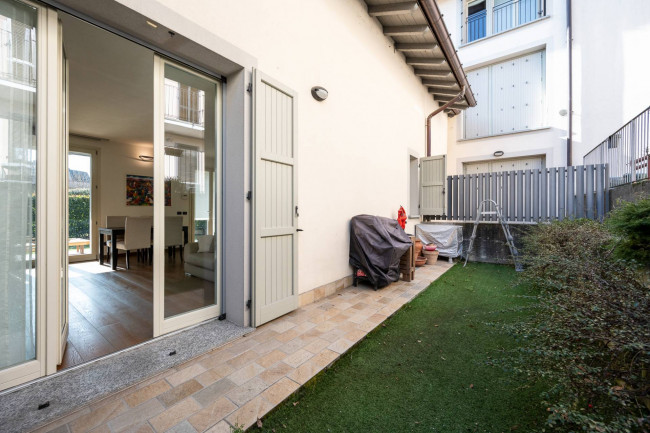 Villette a schiera in vendita a Gavirate
