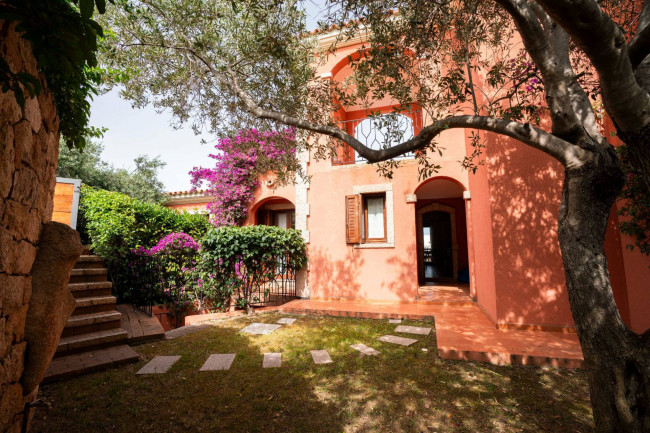Villette a schiera in vendita a San Teodoro