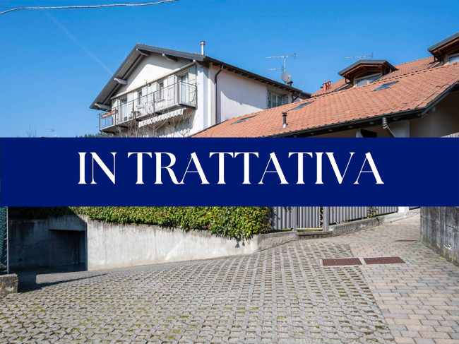 Villette a schiera in vendita a Gavirate