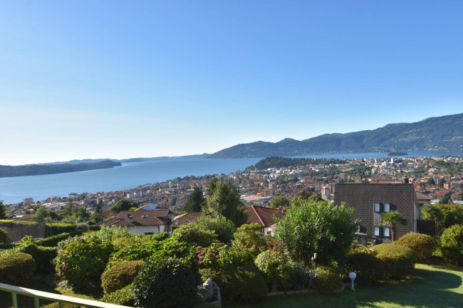 Villette a schiera in vendita a Verbania