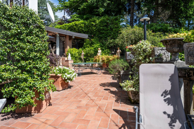 Villa in vendita a Venegono Superiore