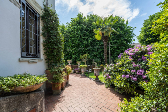 Villa in vendita a Venegono Superiore