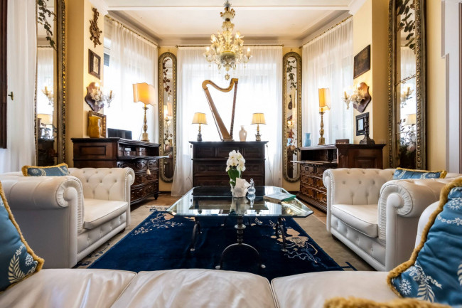 Villa in vendita a Venegono Superiore