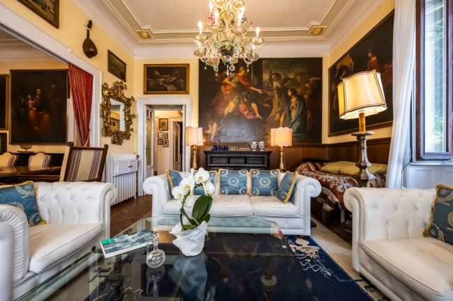 Villa in vendita a Venegono Superiore