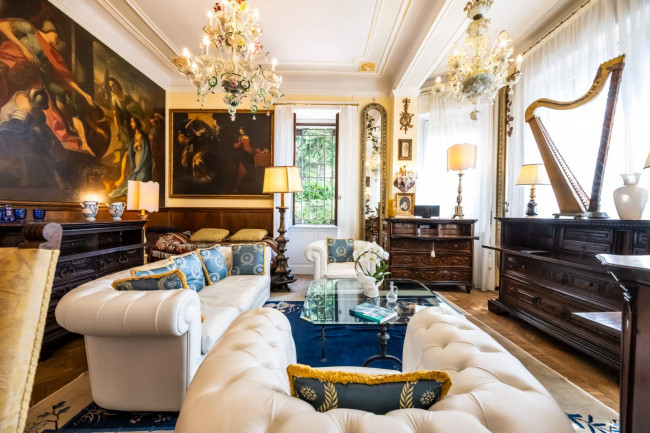 Villa in vendita a Venegono Superiore