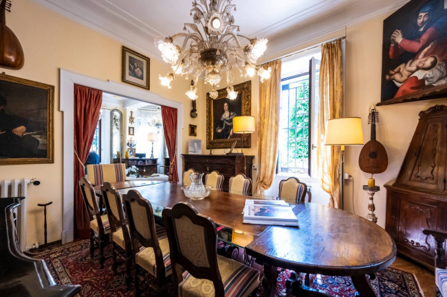 Villa in vendita a Venegono Superiore