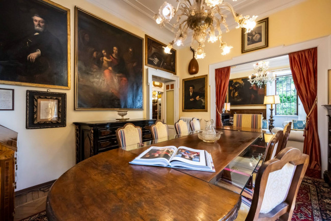 Villa in vendita a Venegono Superiore