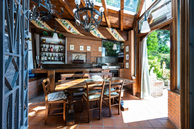 Villa in vendita a Venegono Superiore
