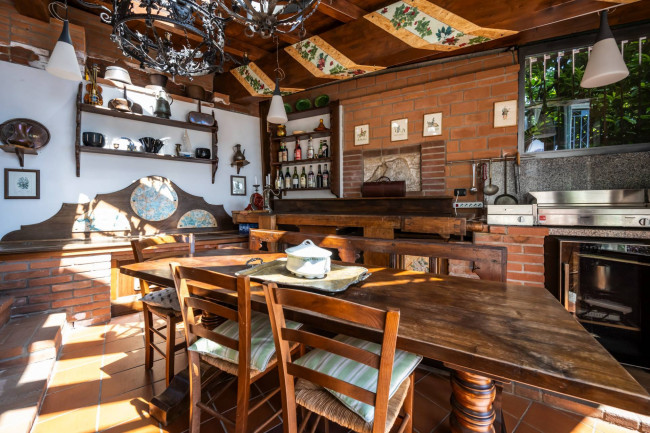 Villa in vendita a Venegono Superiore