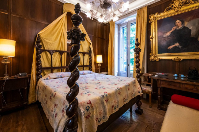 Villa in vendita a Venegono Superiore