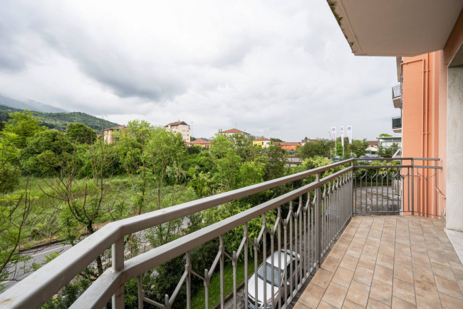 Appartamento in vendita a Gavirate