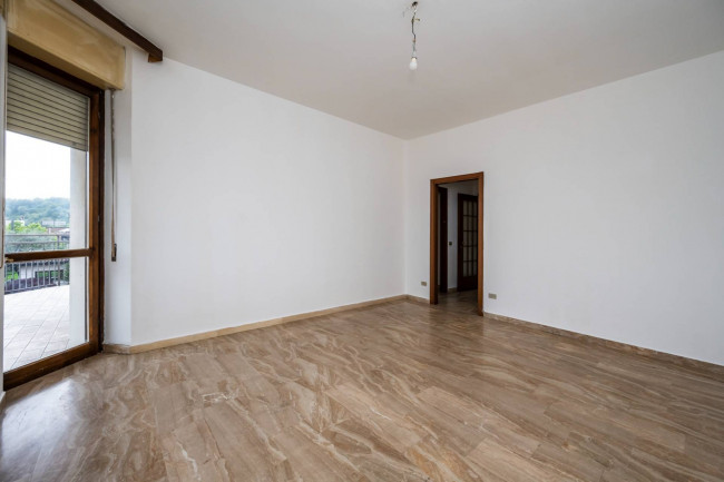 Appartamento in vendita a Gavirate