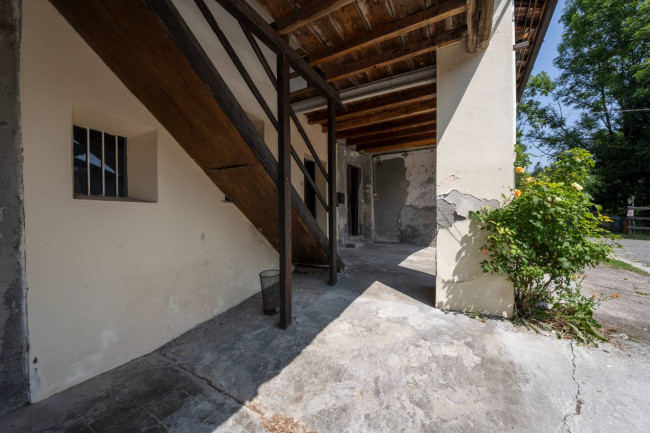 Rustico in vendita a Varese