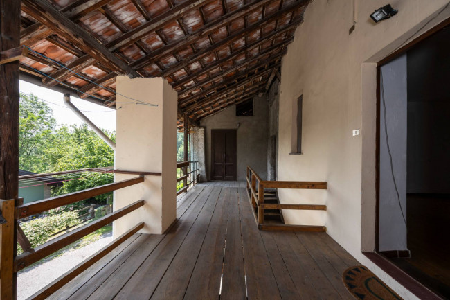 Rustico in vendita a Varese
