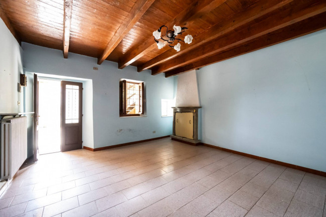 Rustico in vendita a Varese