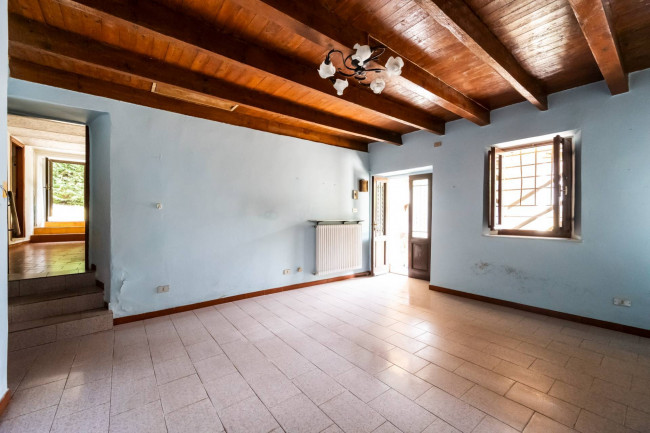 Rustico in vendita a Varese