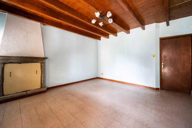 Rustico in vendita a Varese