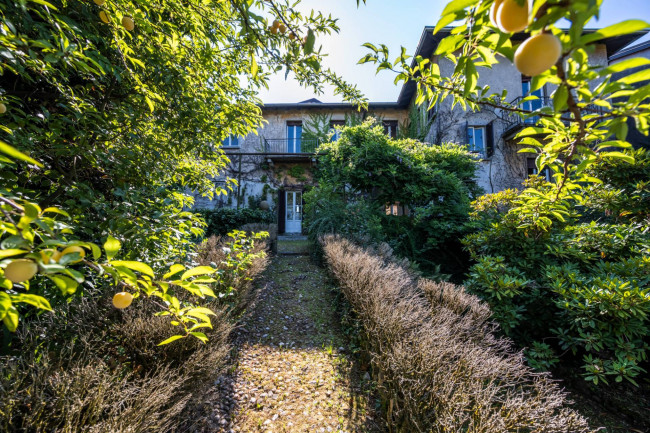 Casa singola in vendita a Varese