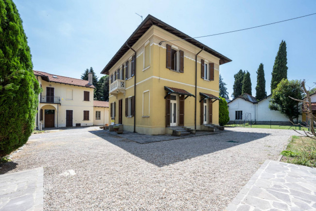 Villa in vendita a Buscate