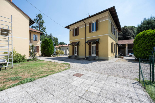 Villa in vendita a Buscate