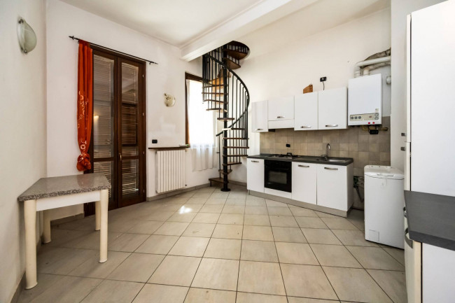 Appartamento in vendita a Buscate