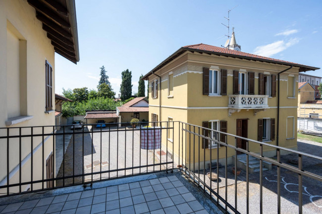 Appartamento in vendita a Buscate