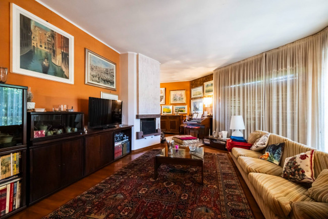 Villa in vendita a Albizzate