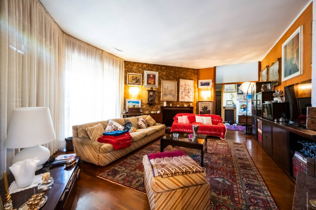 Villa in vendita a Albizzate
