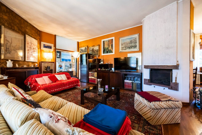 Villa in vendita a Albizzate