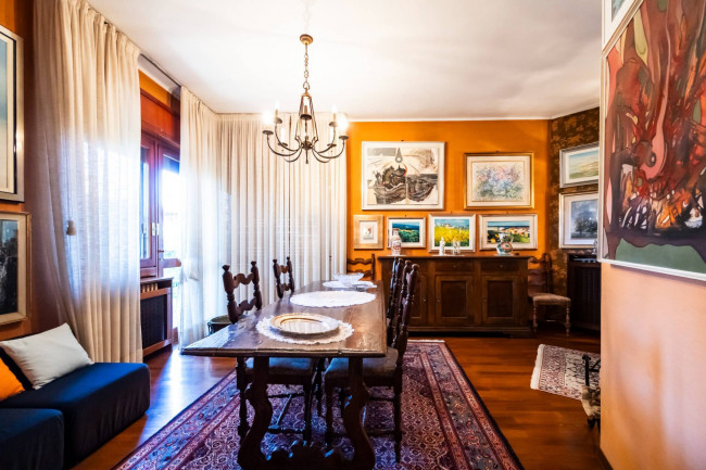 Villa in vendita a Albizzate