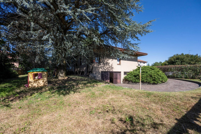 Villa in vendita a Albizzate