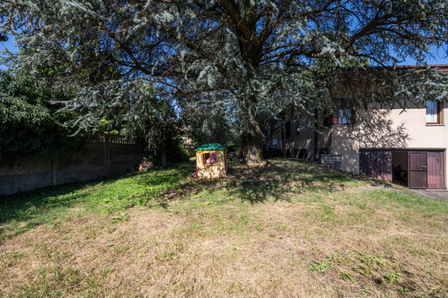 Villa in vendita a Albizzate