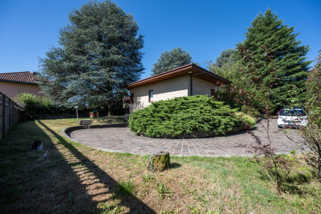 Villa in vendita a Albizzate