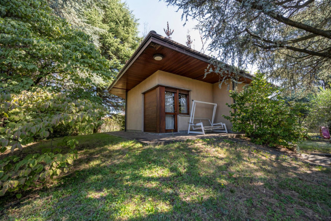 Villa in vendita a Albizzate